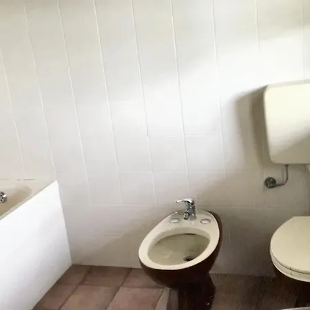 Modern With Garden In Carru, 70 Sqm, Private Parking * 카루